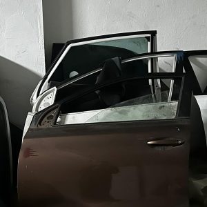 Hyundai İ20 Çıkma Orjinal Sol Ön Kapı